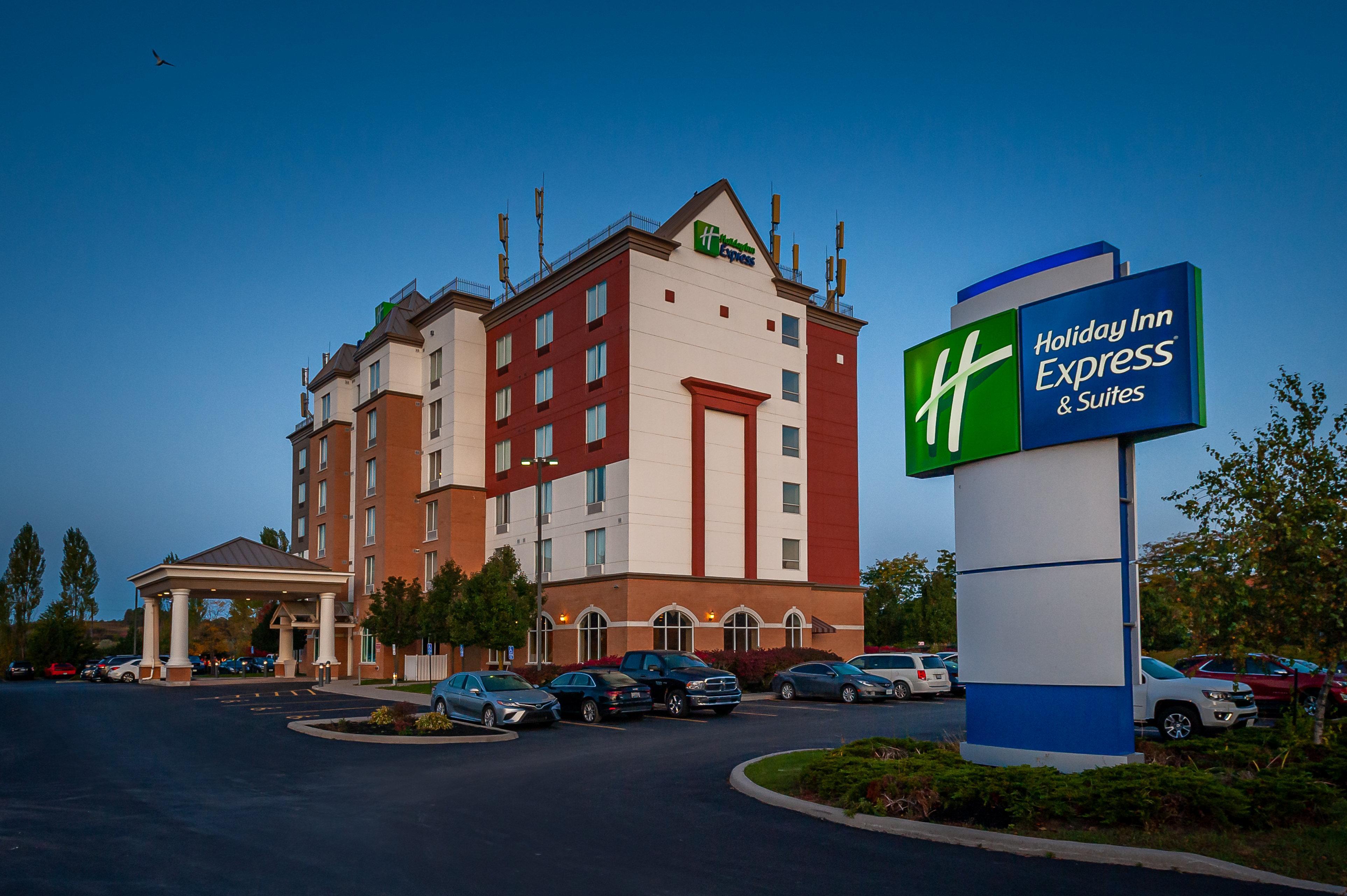 Holiday Inn Express Hotel & Suites Clarington - Bowmanville, An Ihg Hotel Exterior foto