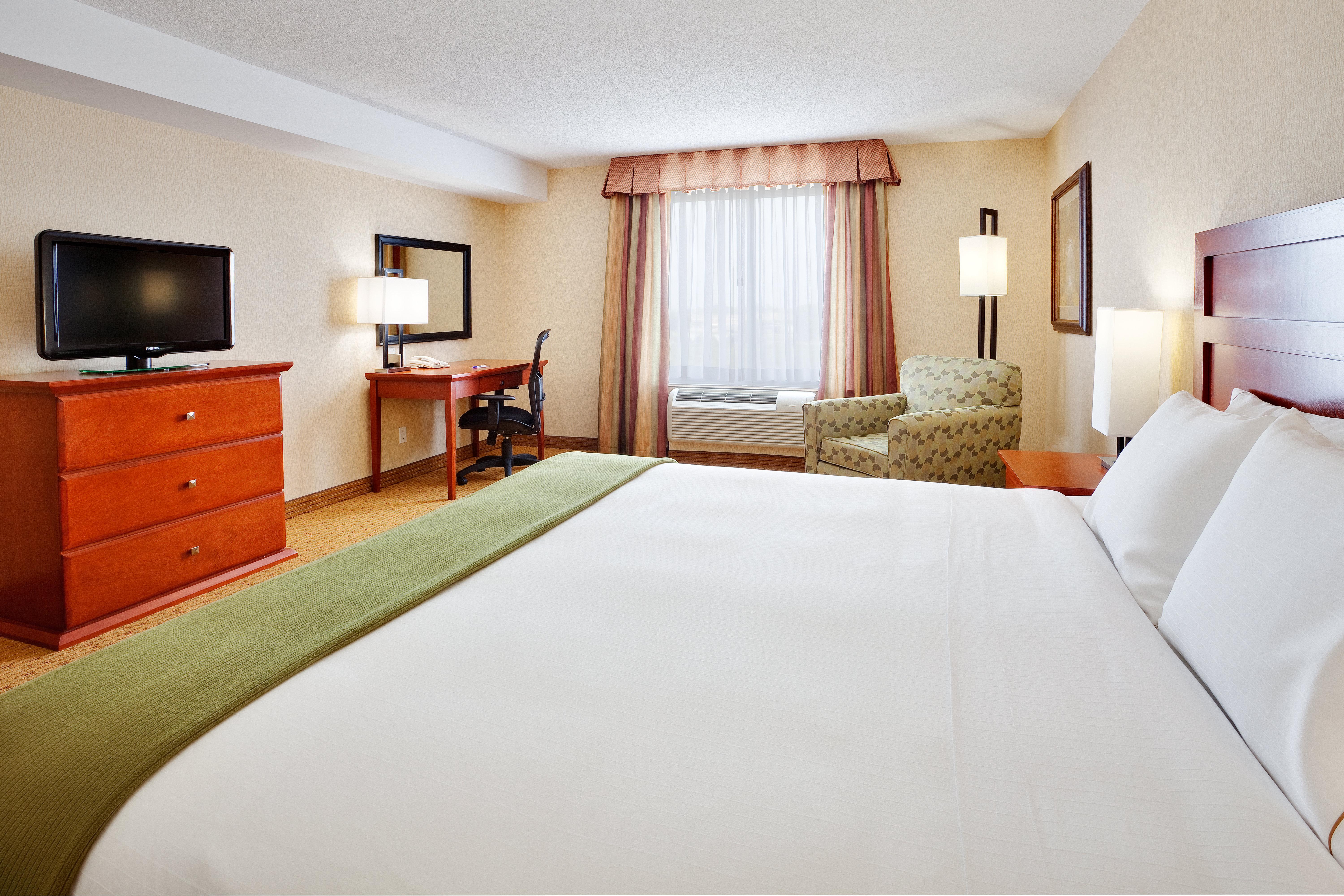 Holiday Inn Express Hotel & Suites Clarington - Bowmanville, An Ihg Hotel Exterior foto